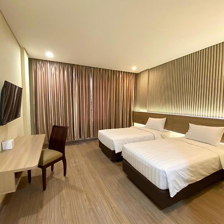 Grand Pasundan convenciones Hotel Bandung Exterior foto