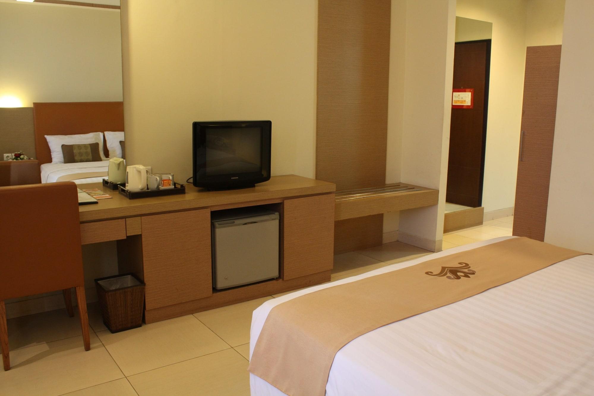 Grand Pasundan convenciones Hotel Bandung Exterior foto