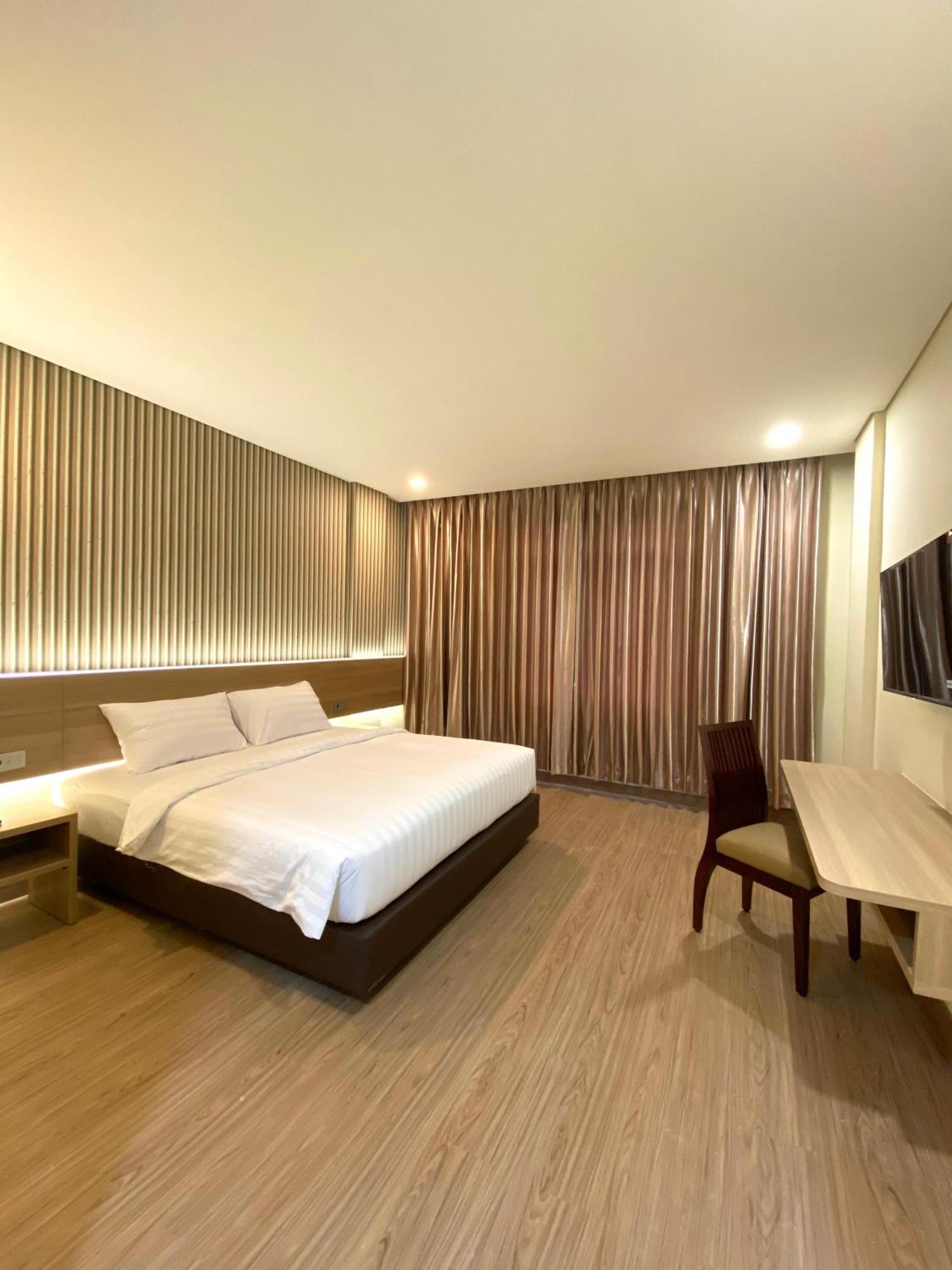 Grand Pasundan convenciones Hotel Bandung Exterior foto