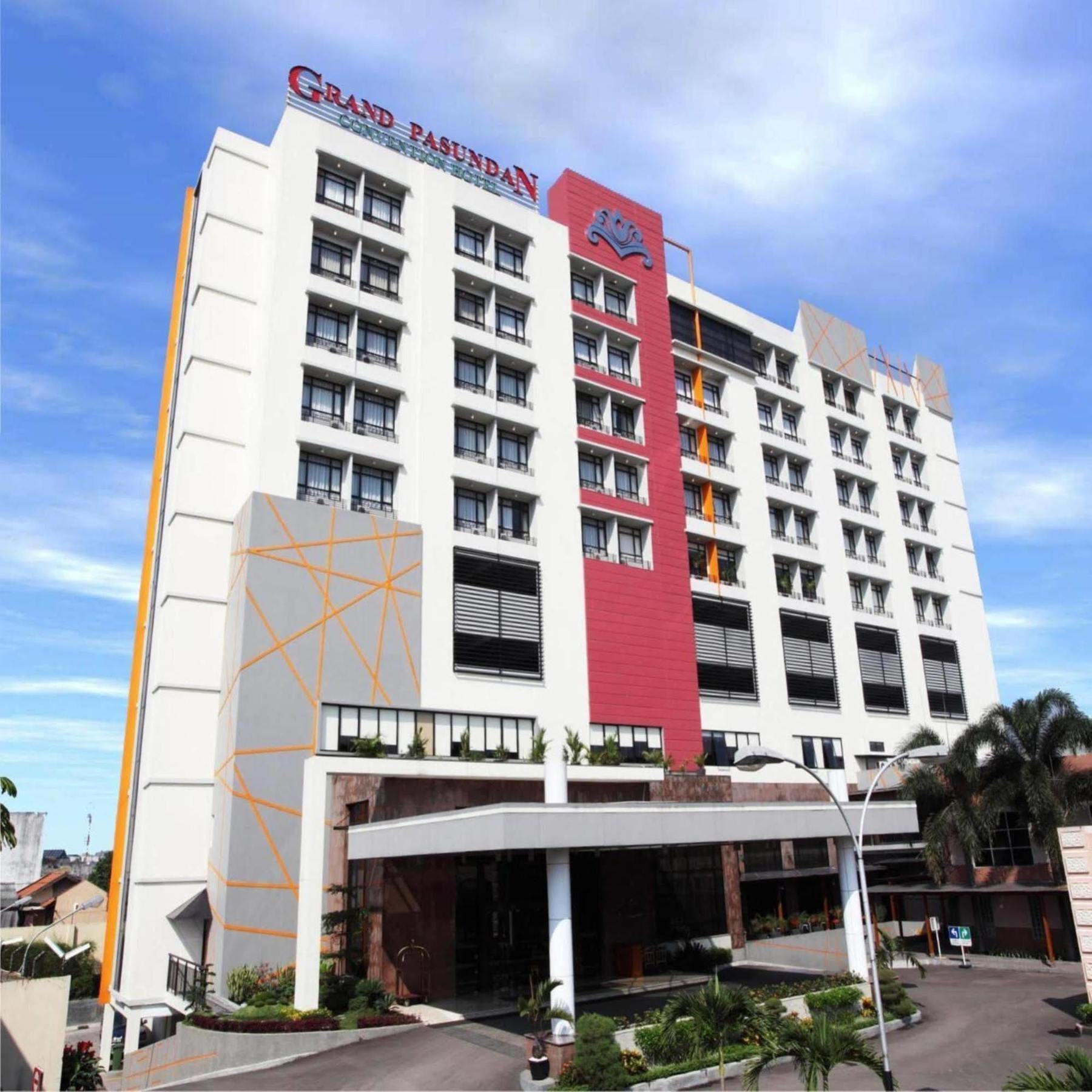 Grand Pasundan convenciones Hotel Bandung Exterior foto