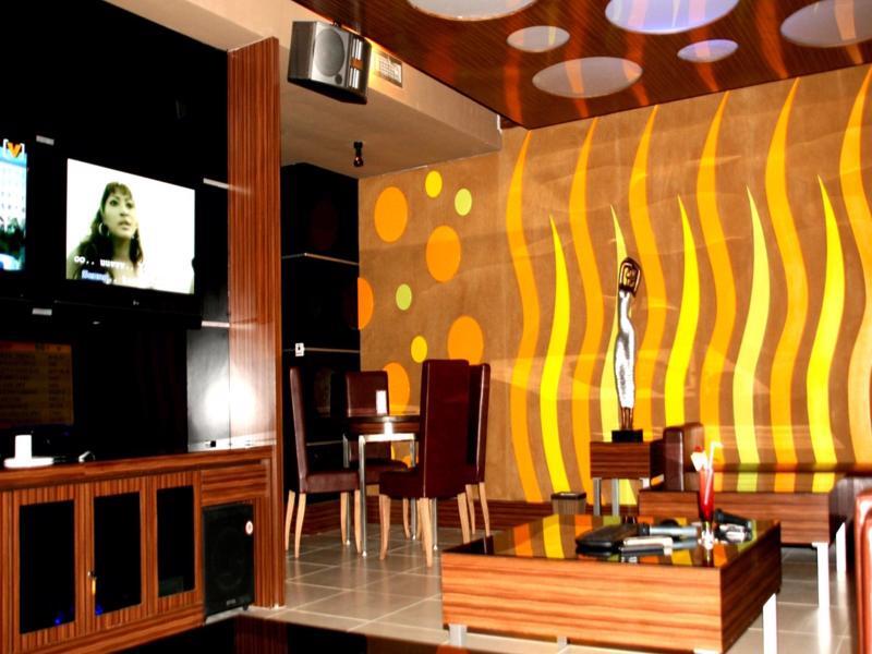 Grand Pasundan convenciones Hotel Bandung Exterior foto